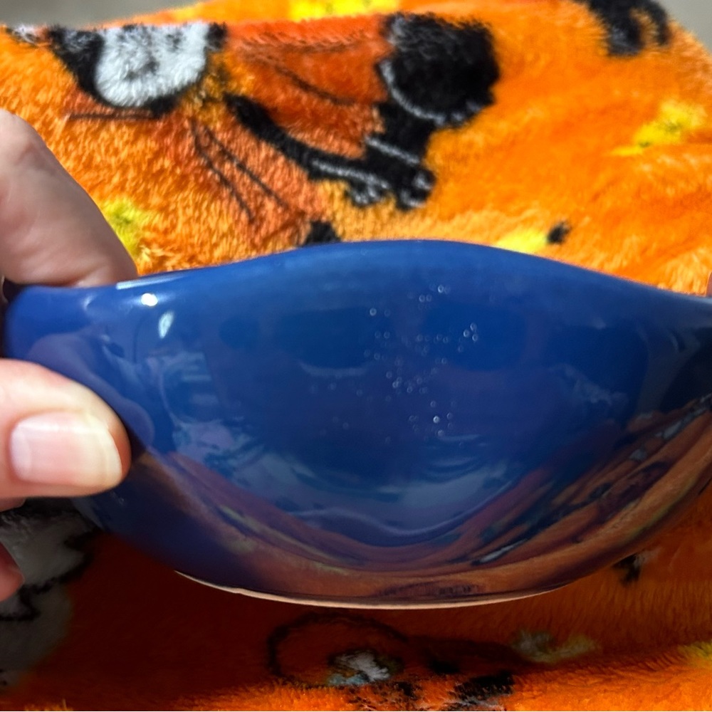 Roseville Spongeware Petal Bowl - Picture 3 of 3